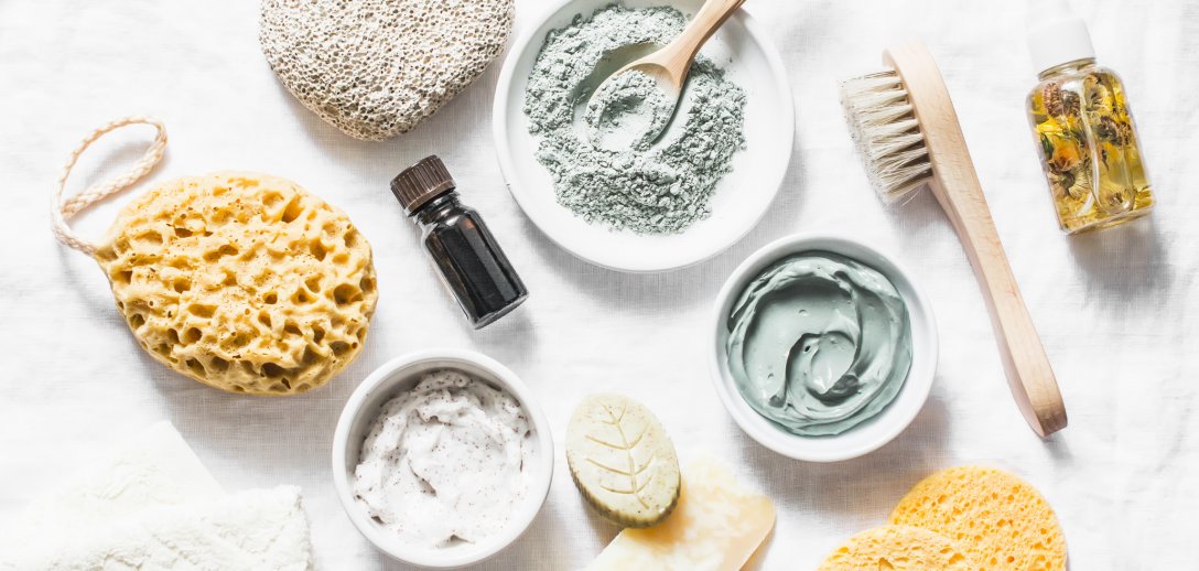 5 sposobów, by zadbać o siebie bez wychodzenia z domu