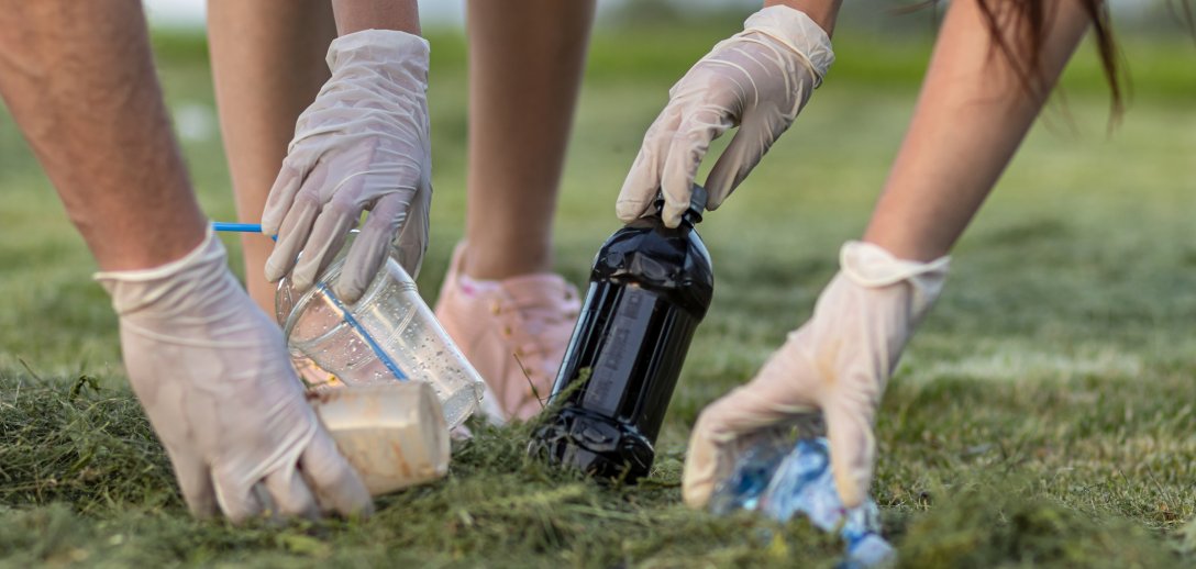 Plogging: biegaj i sprzątaj, czyli jak połączyć sport z ekologią