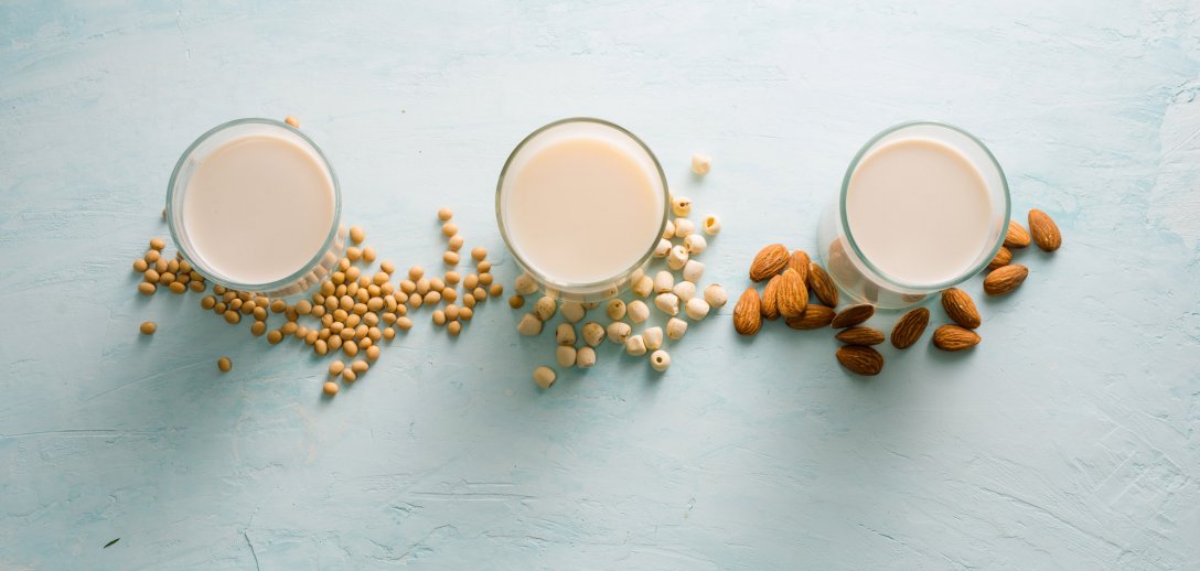 Pijmy mleko roślinne! Ale... które? Redakcja PANI sprawdza!