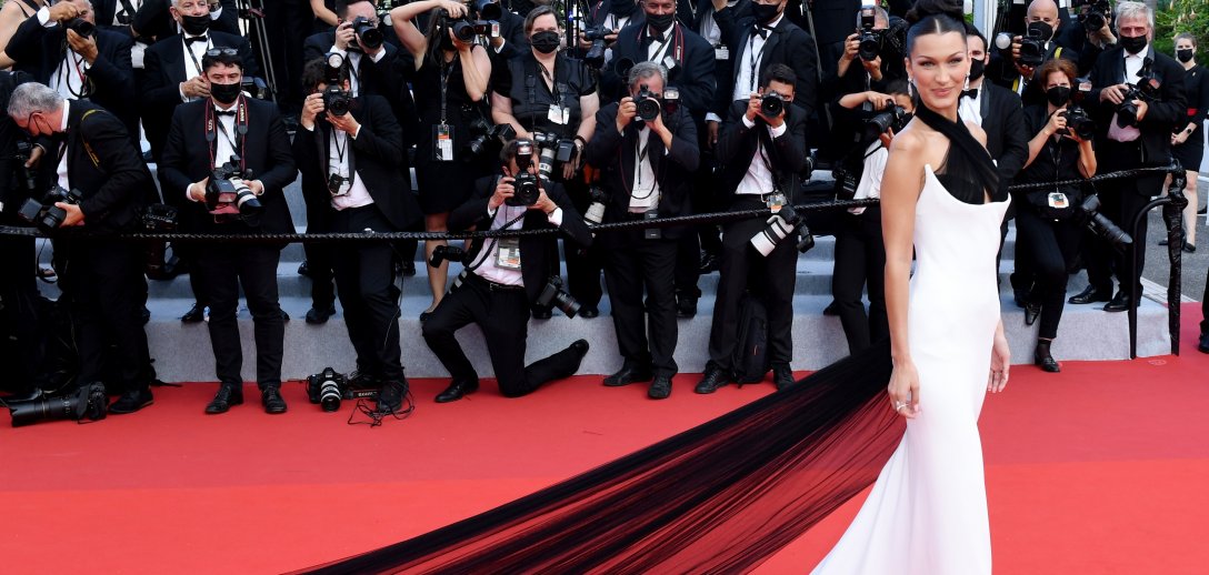 5 stylizacji Belli Hadid, które uczyniły ją ikoną stylu