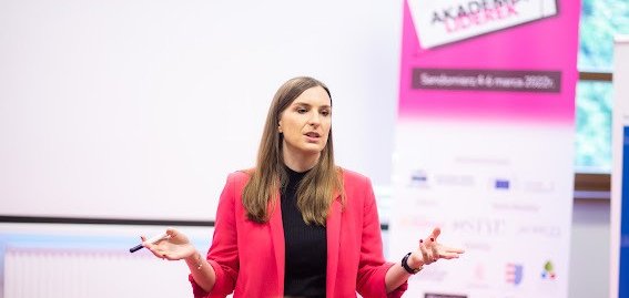 Sprawdź, czy jesteś dobrą mówczynią! Magdalena Sobkowiak-Czarnecka, prezeska stowarzyszenia Kobiety w Centrum podpowiada, jak przygotować się do wystąpień publicznych