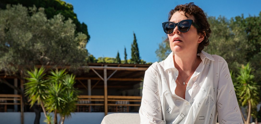 Gdy macierzyństwo to za mało. Recenzja filmu Córka Maggie Gyllenhaal z Olivią Colman. Czy ma szansę na Oscara?