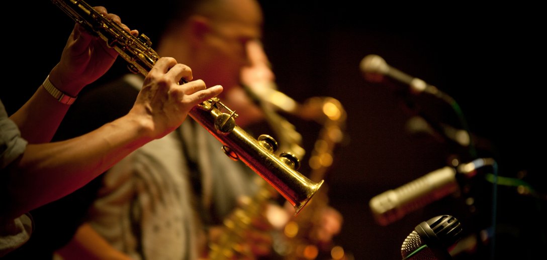 Za moment rusza Ladies Jazz Festival w Gdyni i Wejherowie. Sprawdźcie, kto zawalczy o laur zwycięstwa w konkursie i które damy wystąpią na scenie głównej festiwalu!