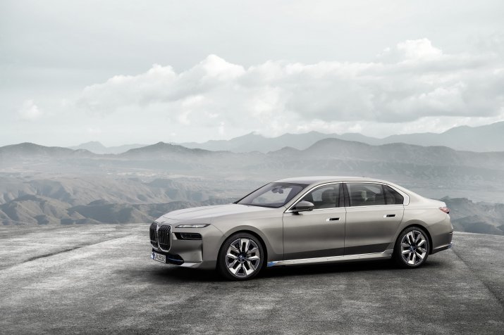 Otwarcie nowej ery w segmencie luksusowych limuzyn - elektryczne BMW i7