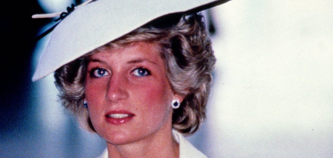 Podziwiasz styl księżnej Diany? Oto 5 ulubionych rzeczy z jej szafy, które wciąż można kupić!
