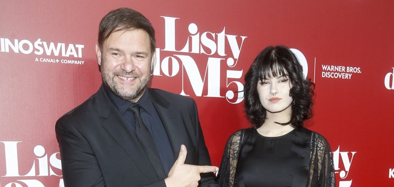 Córka Tomasza Karolaka idzie w ślady ojca. Nie, nie mówimy o karierze aktorskiej