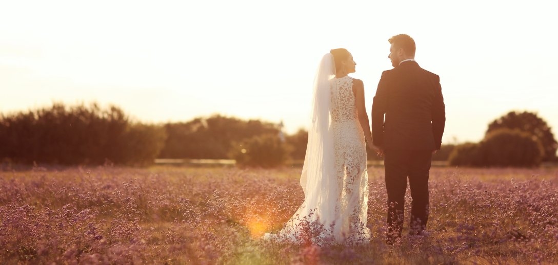 Czy motyw ślubu we śnie jest zawsze dobrym znakiem? Może symbolizować zdradę lub rozczarowania