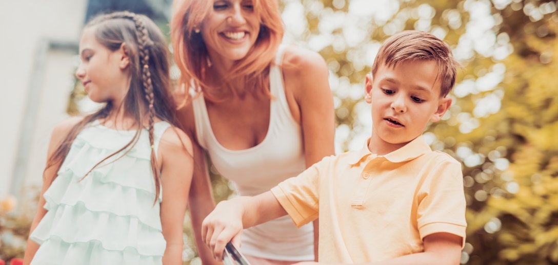 Po rozwodzie moje dzieci zamieszkały z ojcem. Okrzyknięto mnie egoistką, matką bez serca i sumienia