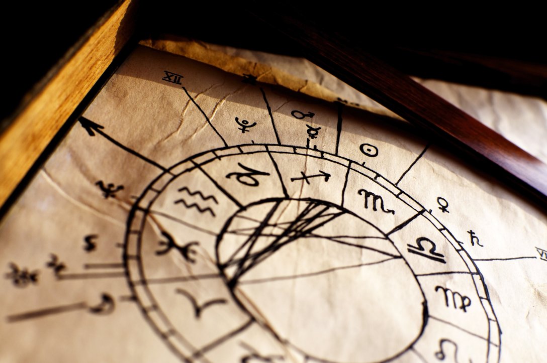 Horoskop numerologiczny 2024 ma wibrację 8! Jak obliczyć Rok Osobisty