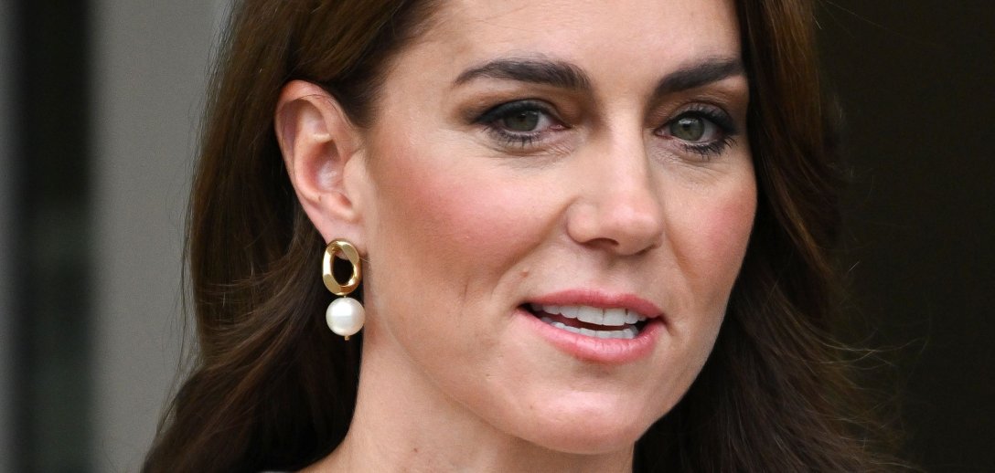Pomysły na świąteczne stylizacje w stylu Kate Middleton: prostota w eleganckim wydaniu