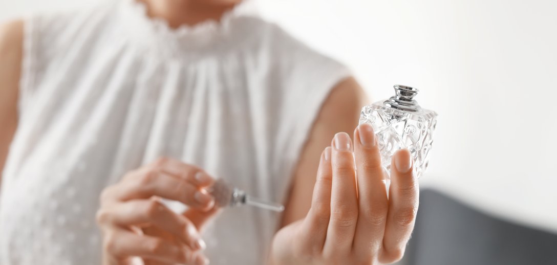 Mężczyzn przyciągają nie tylko orientalne nuty. Znawcy perfum typują najbardziej zmysłowe kobiece zapachy