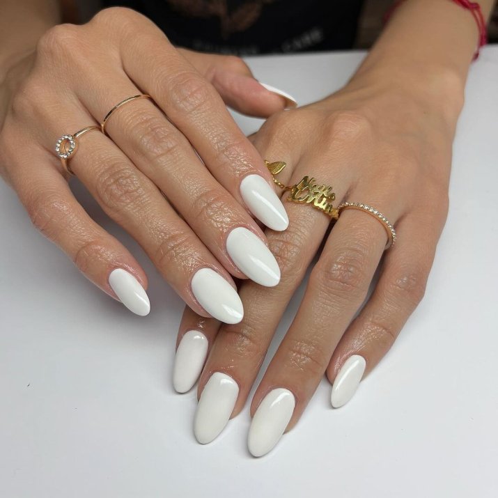 modne paznokcie_białe paznokcie1