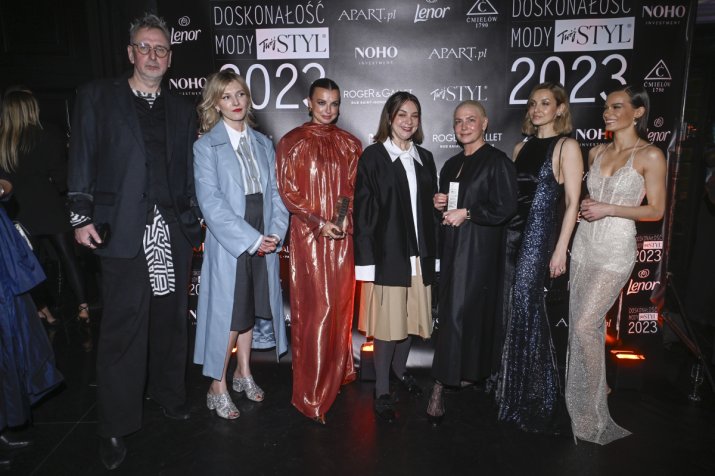 Niezależne Jury: Janusz Noniewicz, Mela Koteluk, Kasia Sokołowska, Harel, Ania Kuczyńska, Karolina Tomaszewicz, Natalia Szroeder