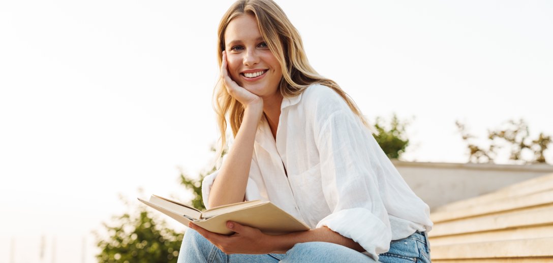 Targi Książki i Mediów VIVELO: wykłady, warsztaty, spotkania z niezwykłymi gośćmi i moc innych atrakcji