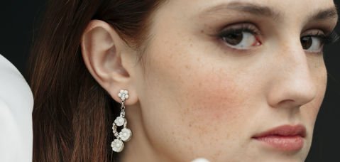 Makijażowy savoir-vivre czyli jak wypada malować się do pracy, na uroczyste imprezy i śluby