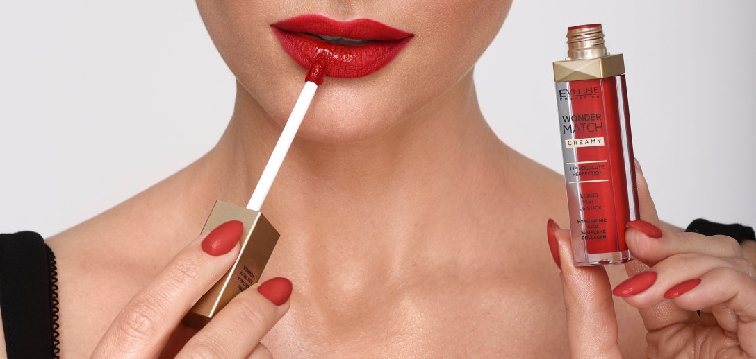 Trwały makijaż ust bez przykrych skutków ubocznych? Z tymi pomadkami w płynie to jest możliwe!