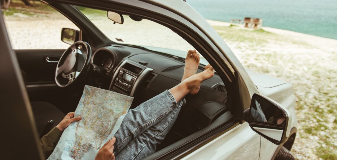 Jak pakować auto na wakacje? Te nawyki to gwarancja bezpiecznej i wygodnej podróży
