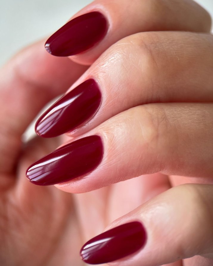 Paznokcie jesienne kolory_cherry nails_2