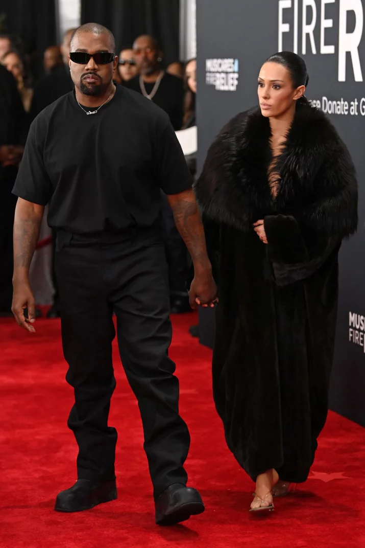 bianca-censori-kanye-west-grammy