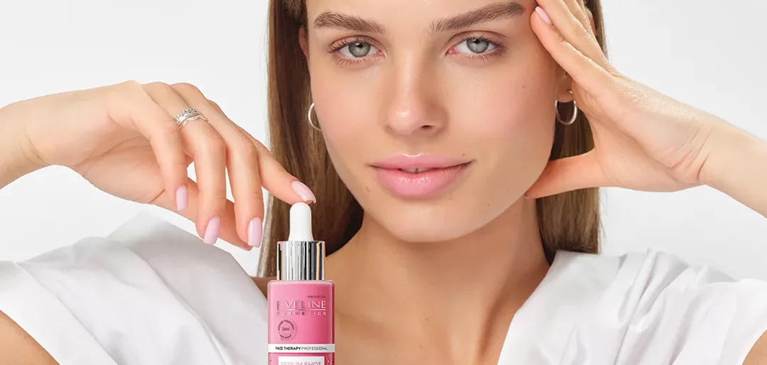 Ten produkt z ceramidami ratuje wrażliwą cerę. Testujemy Serum Shot Eveline Cosmetics