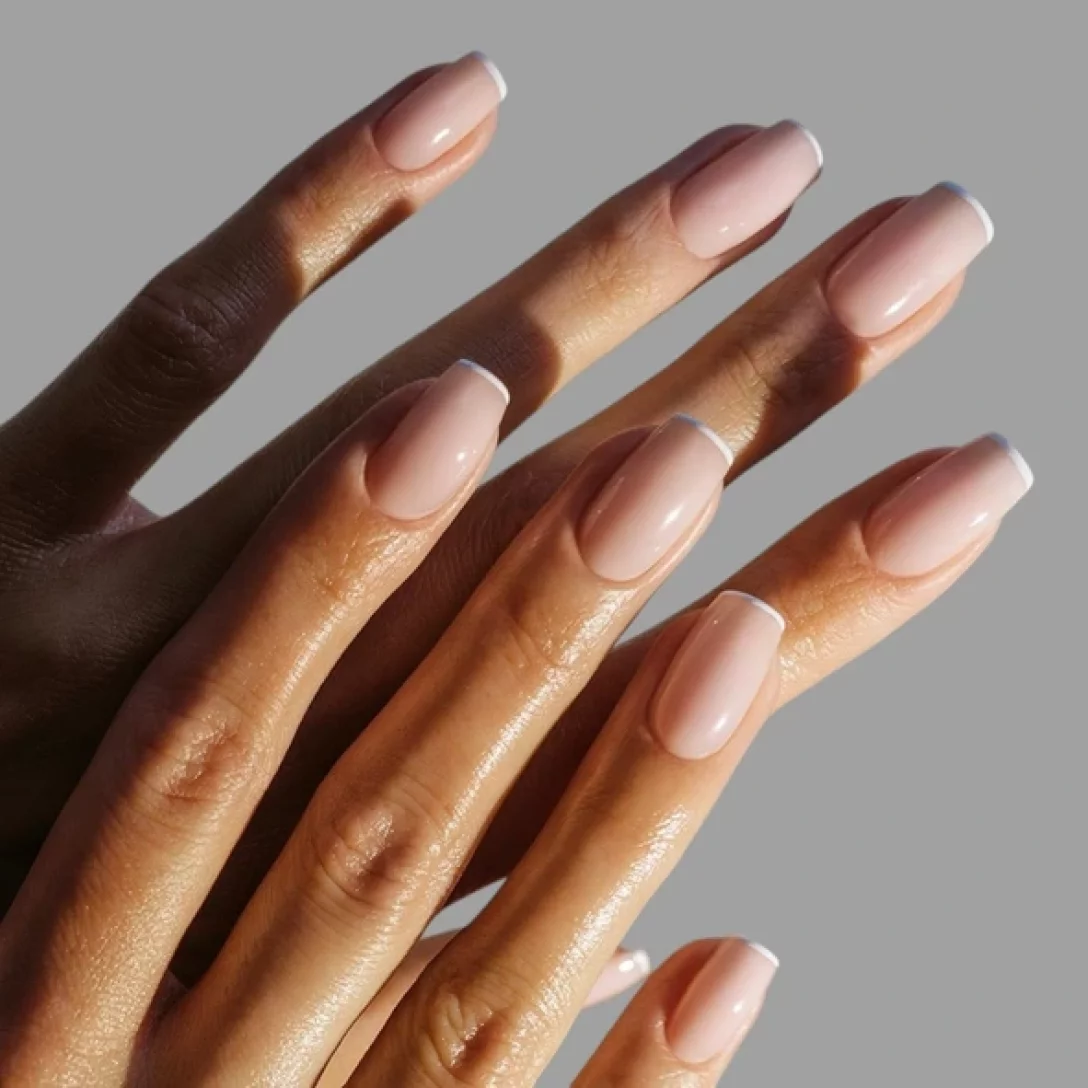 Baby french: ten elegancki manicure to hit na wiosnę 2025. Idealny dla minimalistek