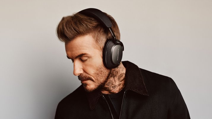 Low--B&W - David Beckham - Px7 S3 Anthracite Black - 16x9