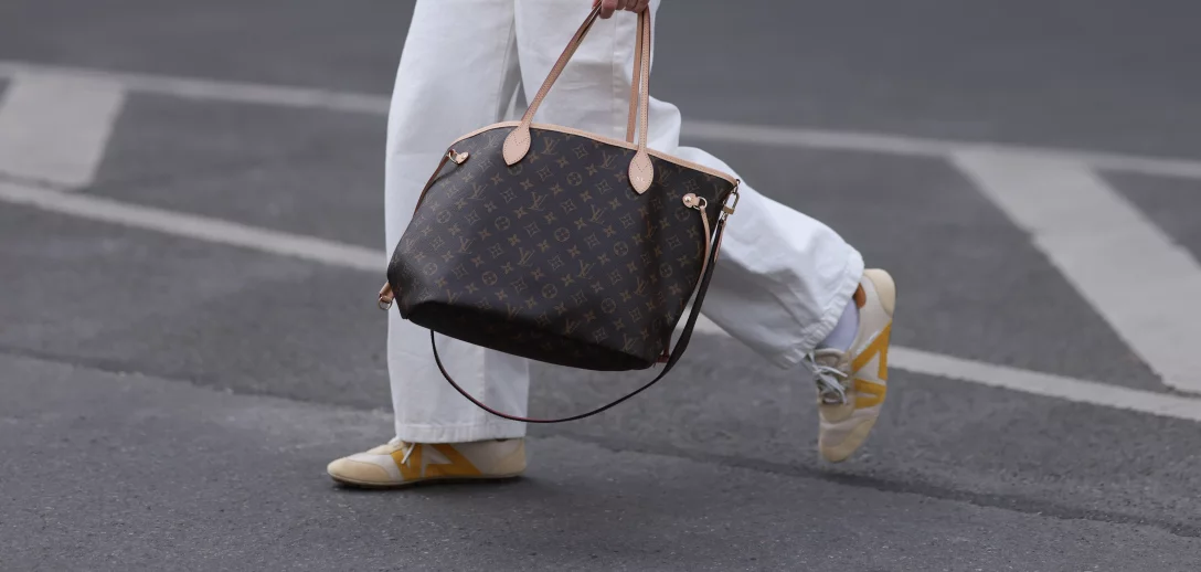 Sneakersy czy baleriny? Już nie musimy wybierać! Sneakeriny to nowa miłość stylistek i gwiazd