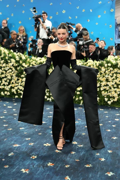 MIRANDA KERR_MET GALA_DIOR_11zon (1)