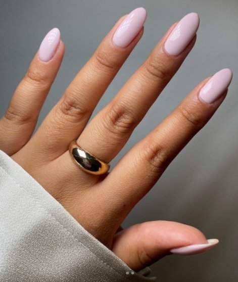 Paznokcie-strawberry-milk-instagram- naiilsbykarii