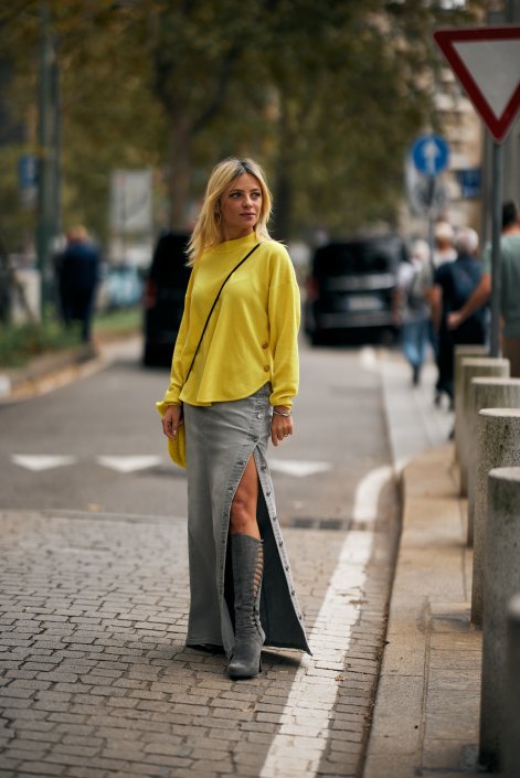 jeansowe-spódnice-maxi-trend-wiosna-lato-2025-stylizacje-10