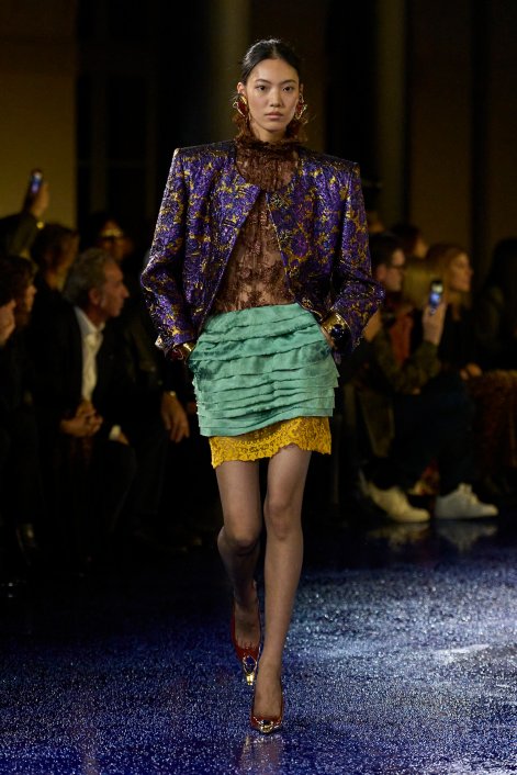 spódnice-koronkowe-trend-na-wiosnę-i-lato-2025-Saint Laurent S25 039