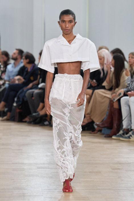 transparentne-spódnice-trend-wiosna-lato-2025-Fiorucci S25 036