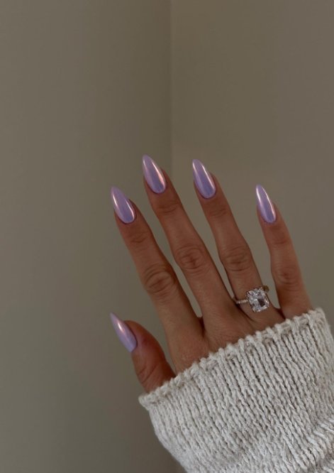 lavender-milk-nails-modny-manicure-wiosna-lato-2025-6