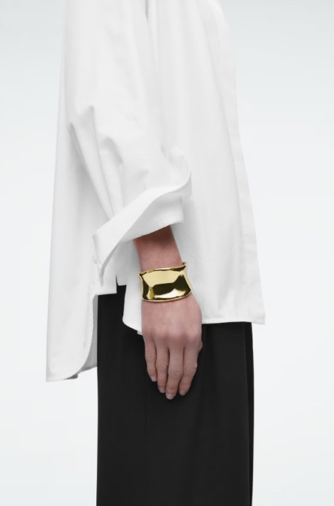 bransoletki-xl-trend-wiosna-lato-2025-COS
