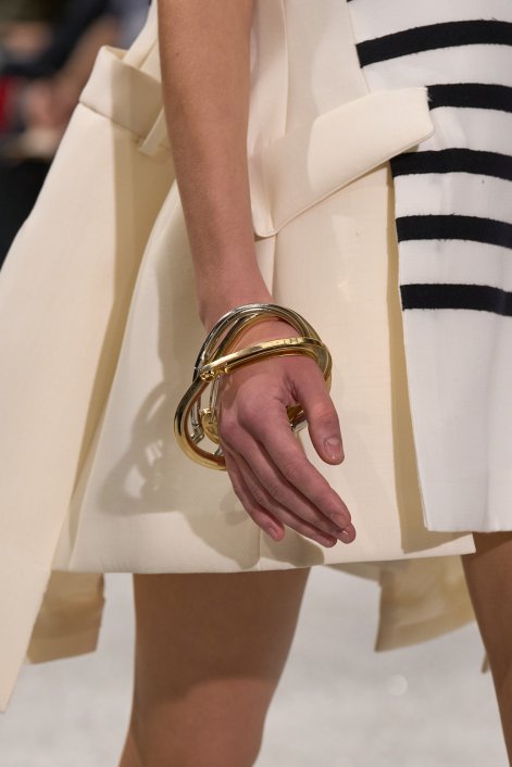 bransoletki-xl-trend-wiosna-lato-2025-Sacai clp S25 029