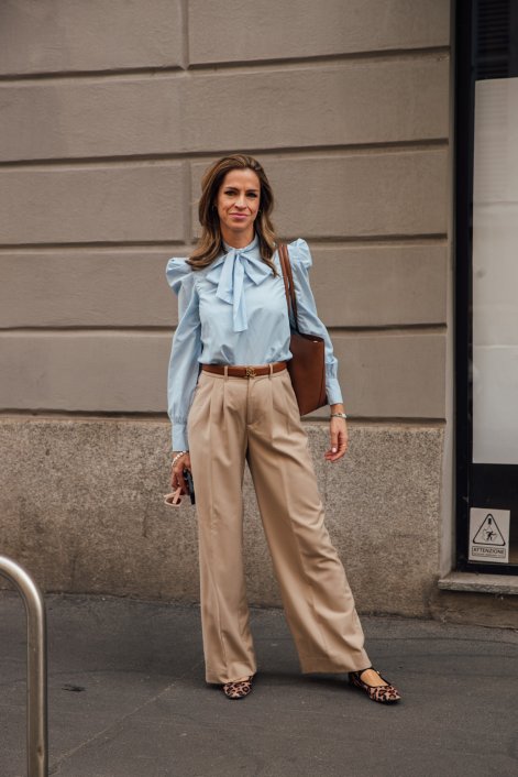 modne-stylizacje-do pracy-na-wiosne-i-lato-2025-Milano str S25 2999