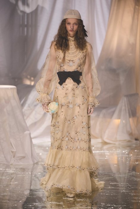 sukienki-boho-trend-wiosna-lato-2025-Valentino S25 067
