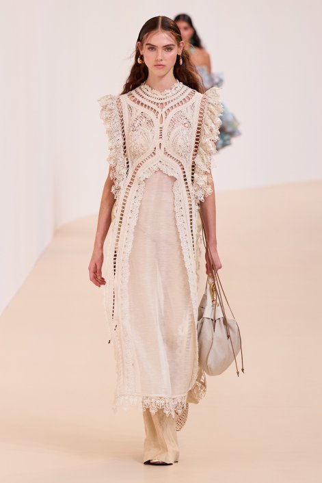 sukienki-boho-trend-wiosna-lato-2025-Zimmermann S25 010
