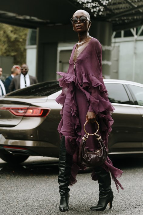 sukienki-boho-trend-wiosna-lato-2025-Paris str S25 1116
