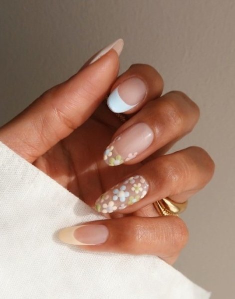 flowe-nails-paznokcie-z-motymem-kwiatów-trend-wiosna-lato-2025-