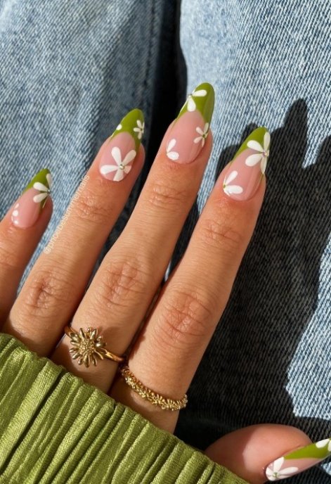 flowe-nails-paznokcie-z-motymem-kwiatów-trend-wiosna-lato-2025-27