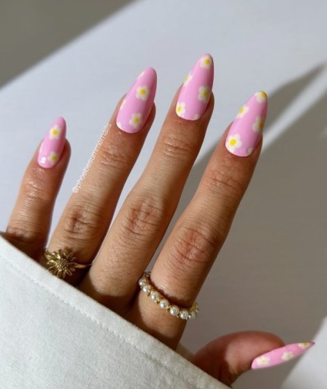 flowe-nails-paznokcie-z-motymem-kwiatów-trend-wiosna-lato-2025-32
