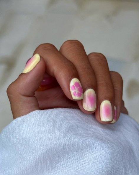 flowe-nails-paznokcie-z-motymem-kwiatów-trend-wiosna-lato-2025-59