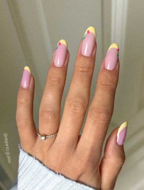 flowe-nails-paznokcie-z-motymem-kwiatów-trend-wiosna-lato-2025-84