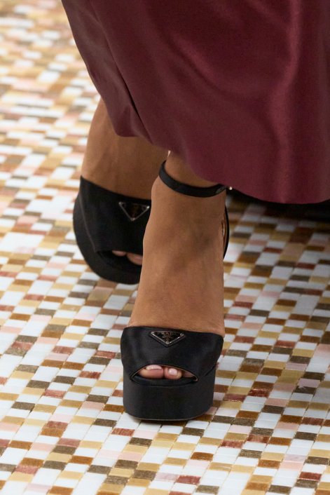 buty-peep-toe-trend-wiosna-lato-2025-Anaya HC clp S25 057
