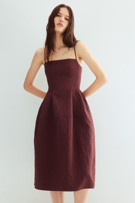 3 trendy na lato, które gwarantują elegancki look 