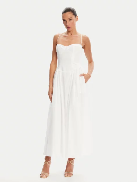 3 trendy na lato, które gwarantują elegancki look 
