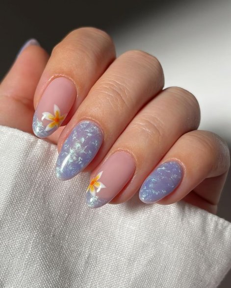 pearl-nail-modne-paznokcie-na-lato-2025-4