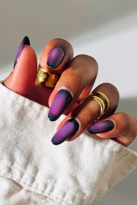 aura-nails-modne-paznokcie-na-lato-2025-9
