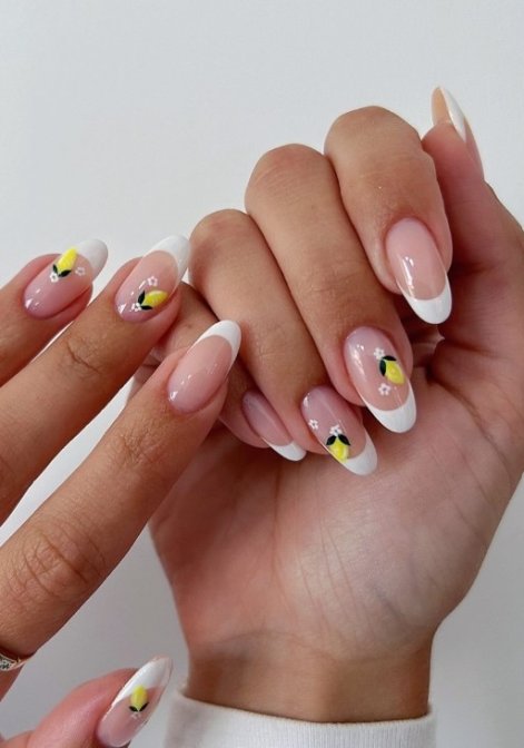 lemon-nails-modne-paznokcie-na-lato-2025-8